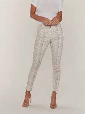 The Farrah High-Rise Skinny Ankle